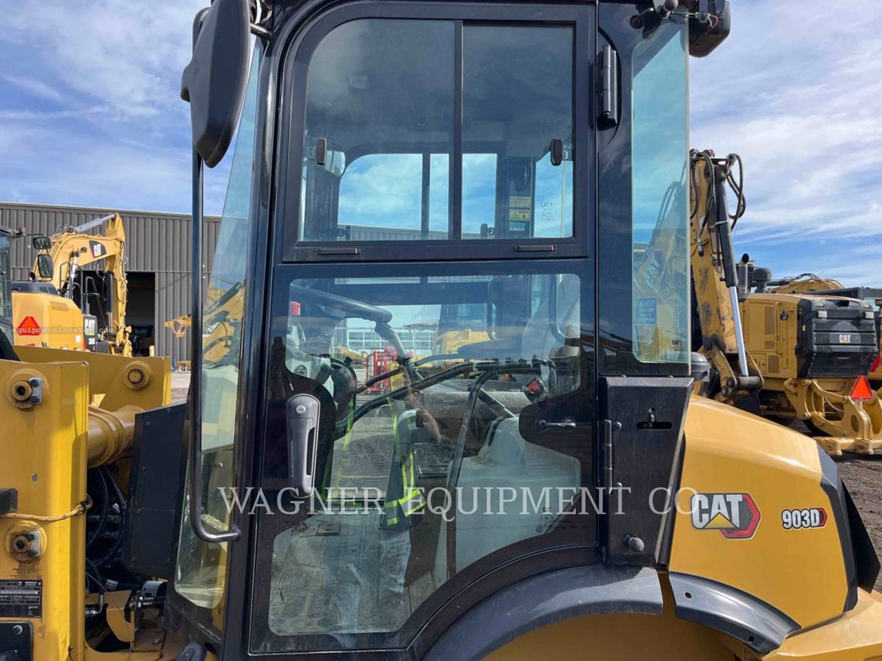 2023 Caterpillar 903D Image 10