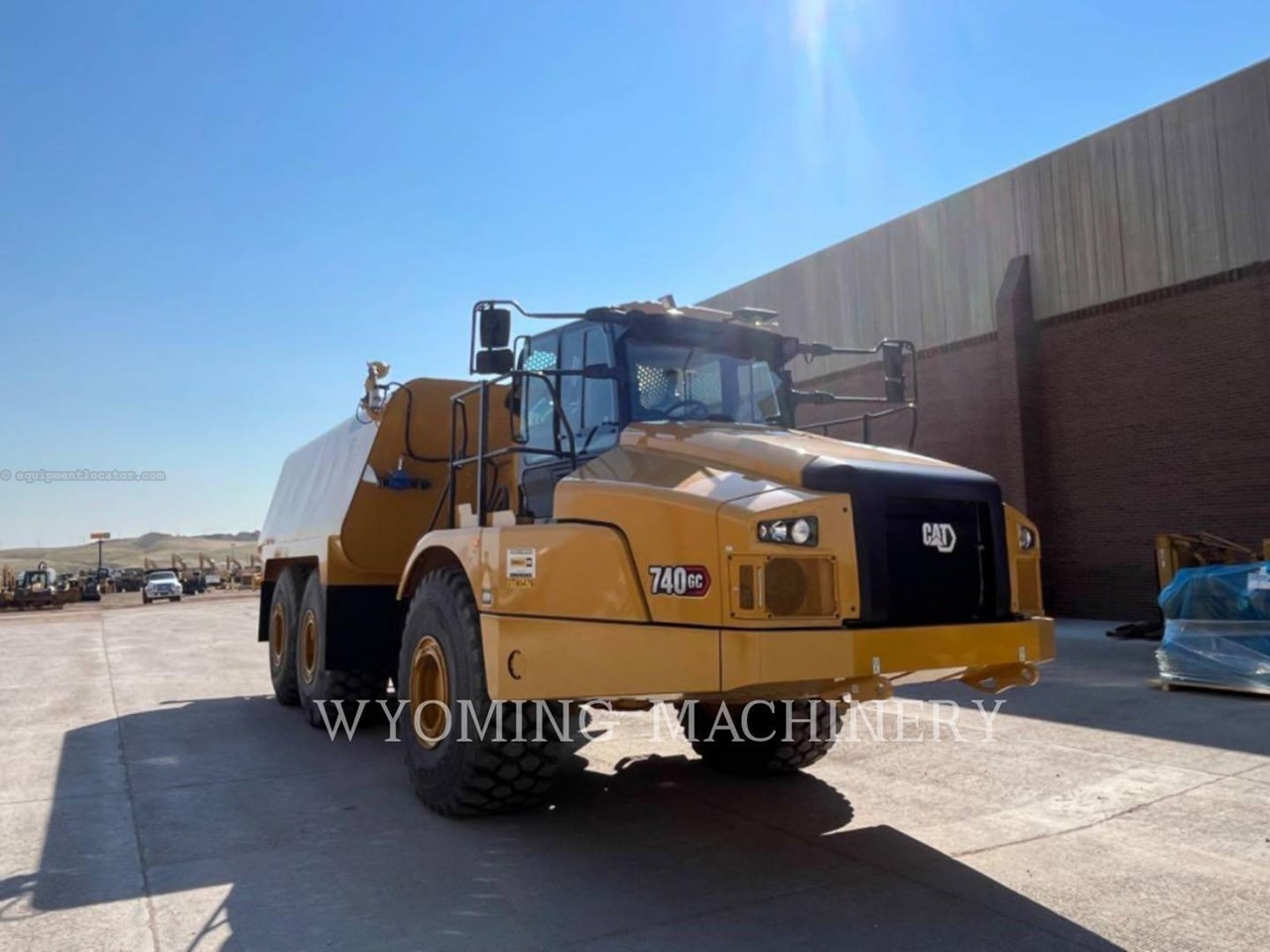 2023 Caterpillar 740 GC Image 2