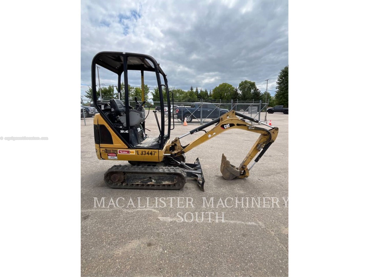 2018 Caterpillar 301.4C Image 3