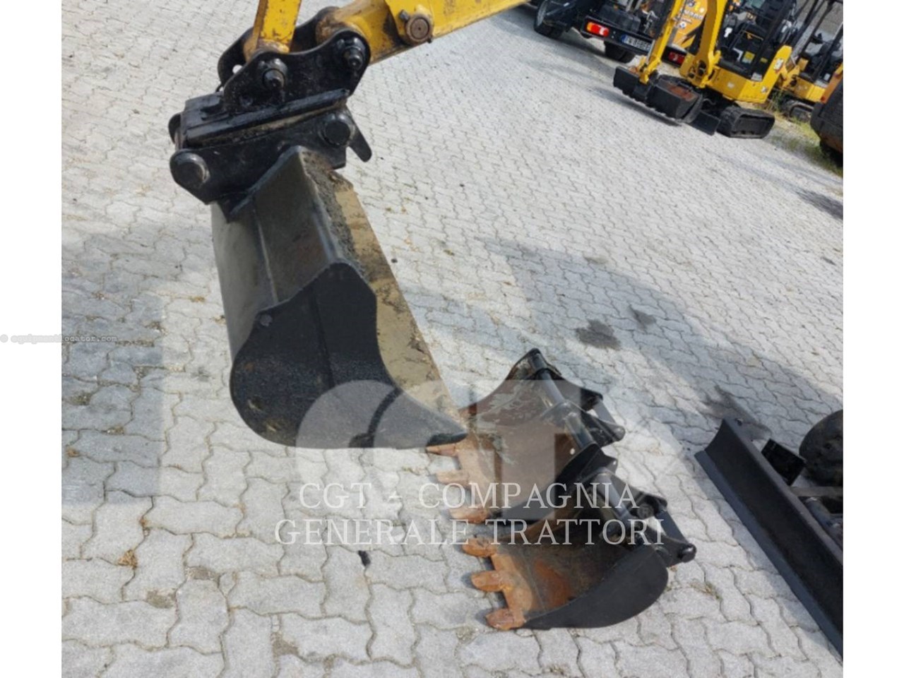 2020 Caterpillar 301.7 Image 6