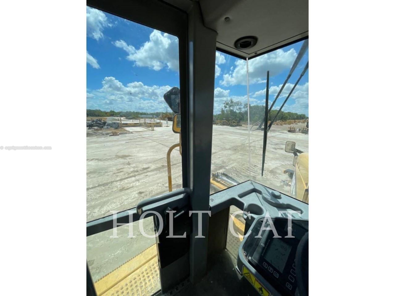 2017 Caterpillar RM300 Image 10