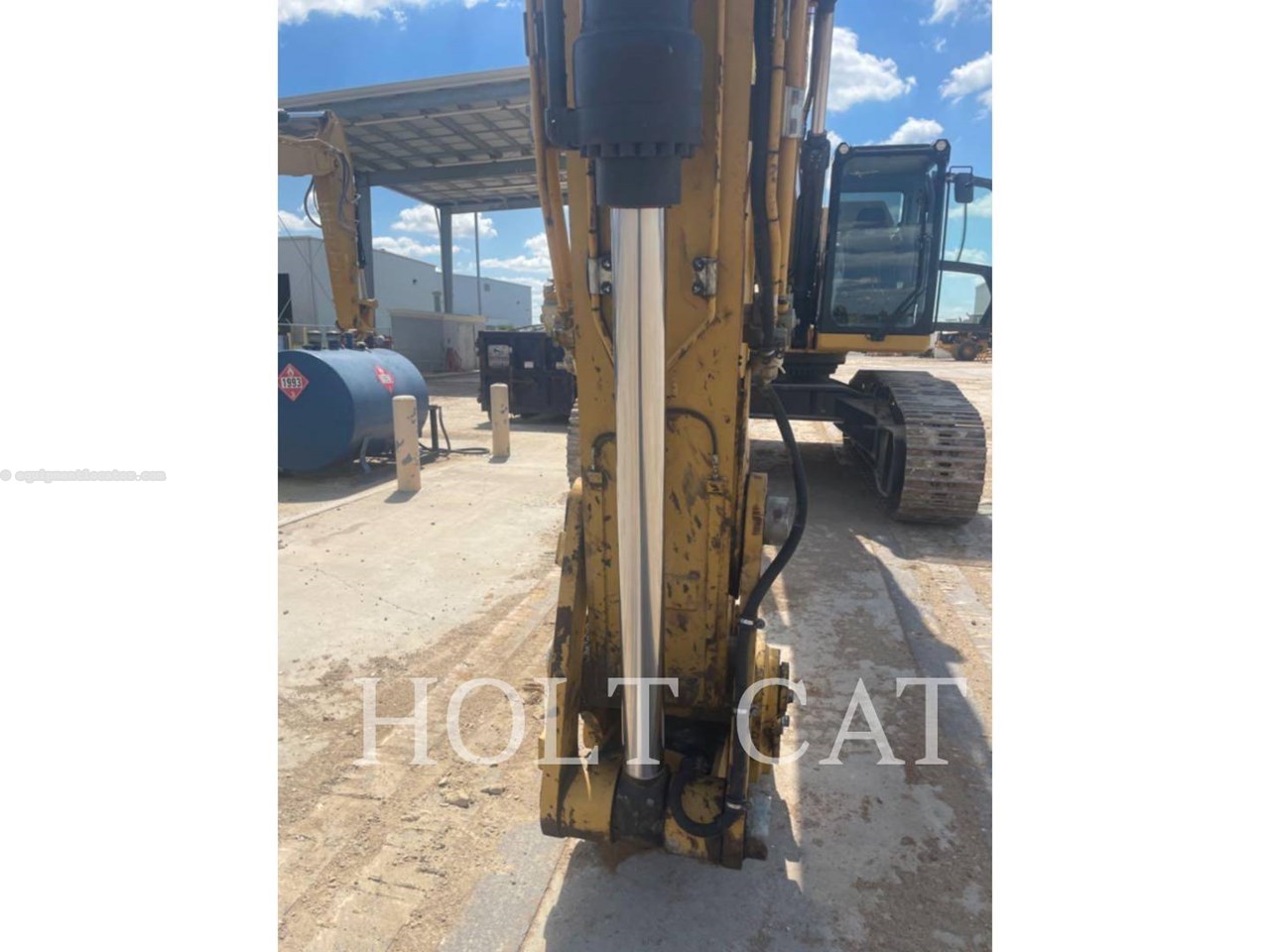 2021 Caterpillar 352 11 TC Image 10
