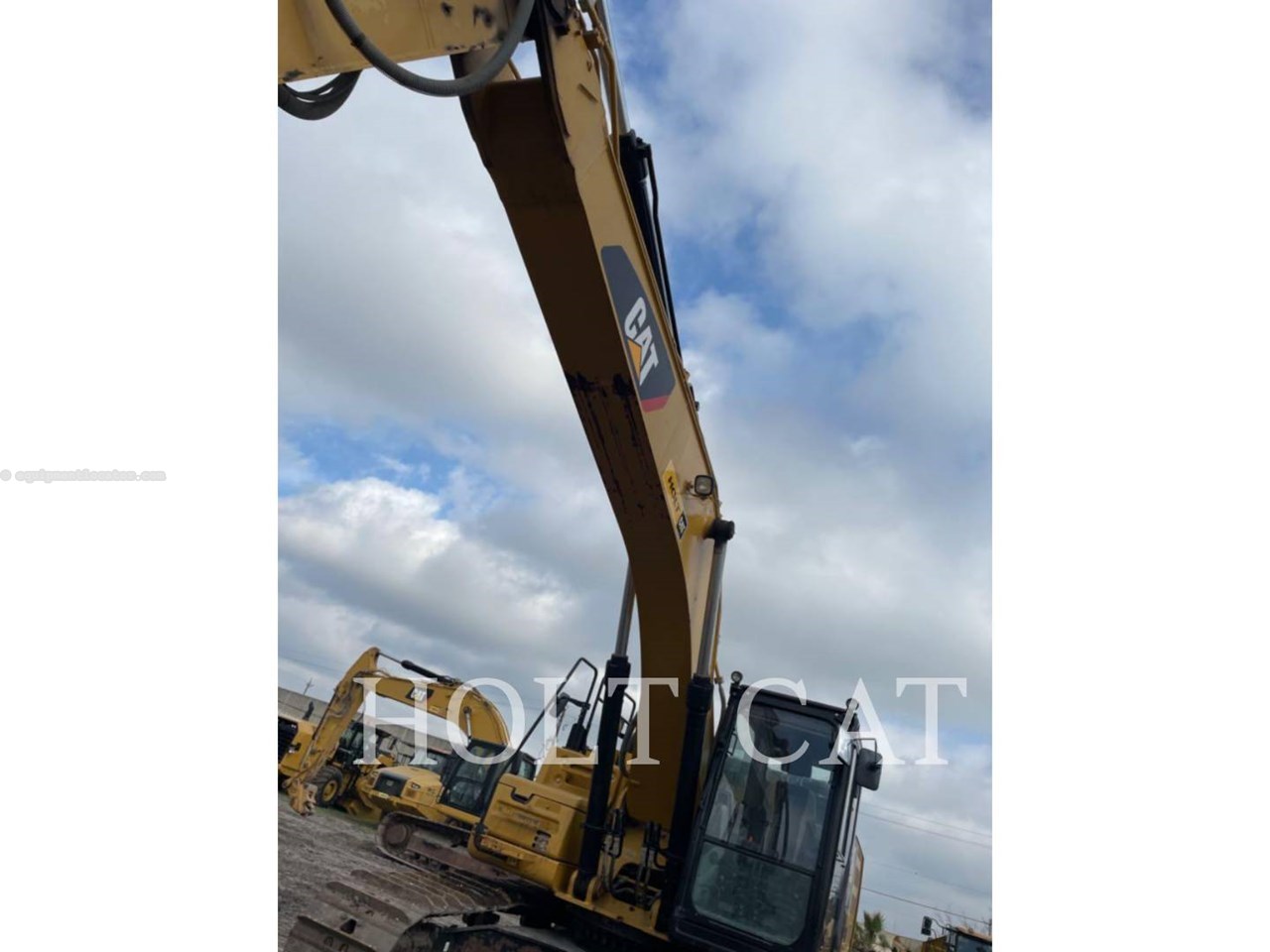 2018 Caterpillar 330FL TC Image 10