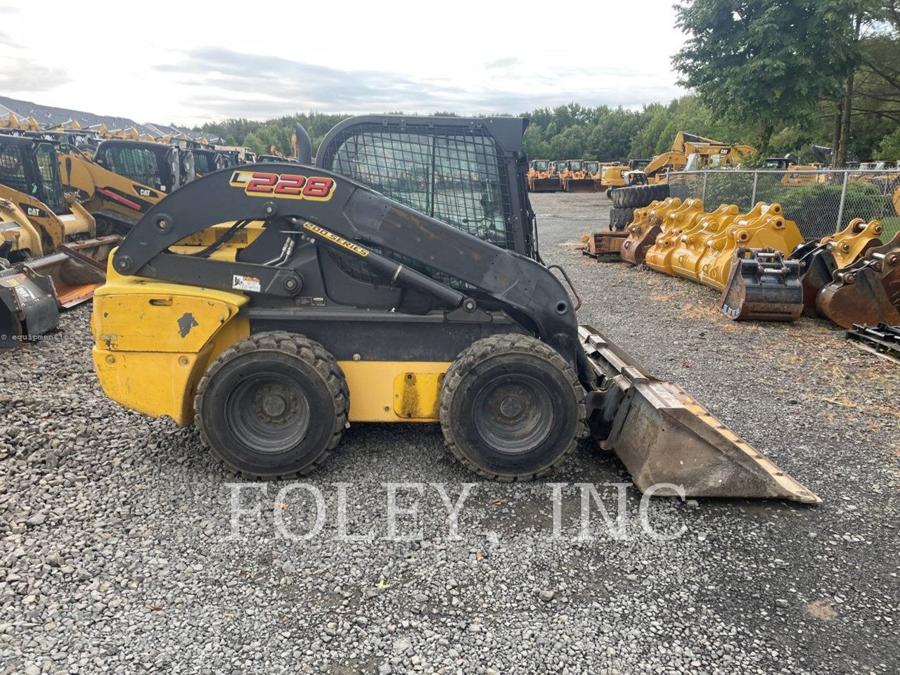 2015 New Holland L228 Image 10