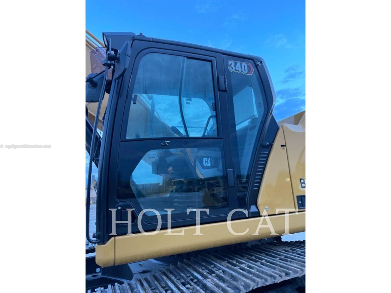 2022 Caterpillar 340 12 TC Image 10