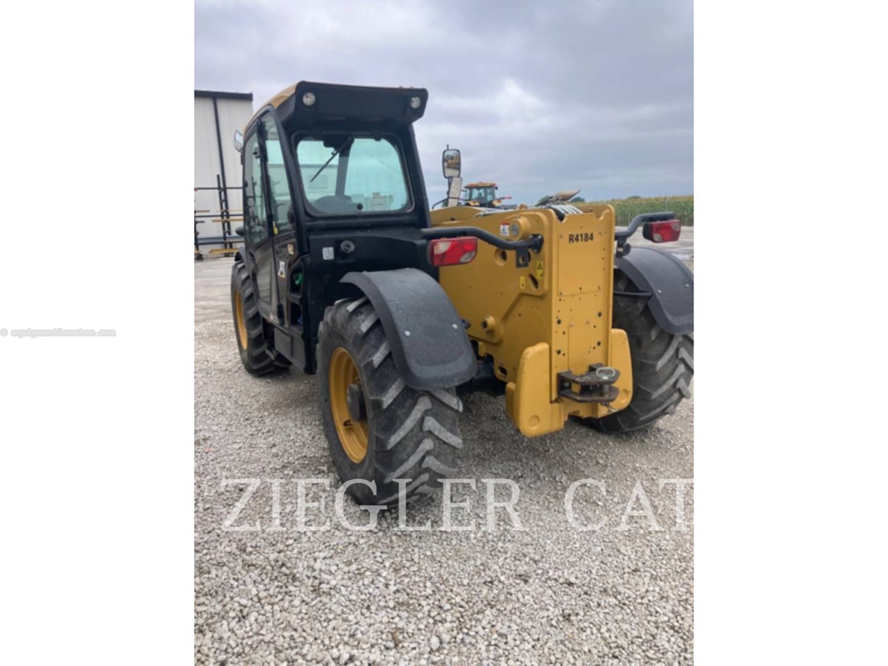 2019 Caterpillar TH408D Image 4