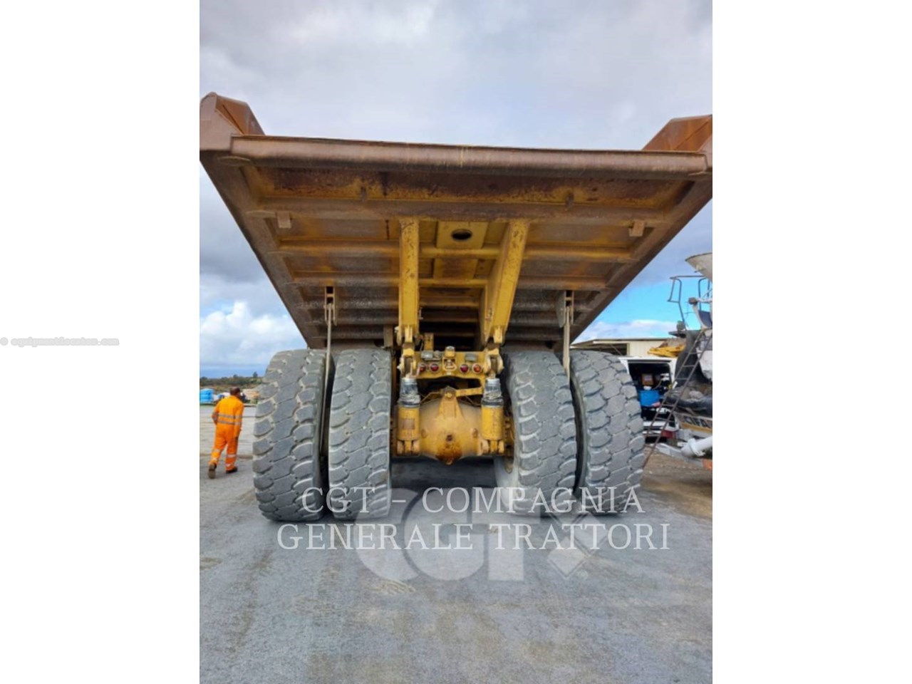 1995 Caterpillar 775B Image 6