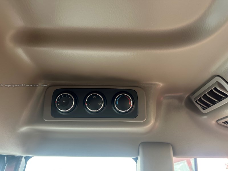 2025 Case IH Farmall 40C Image 13