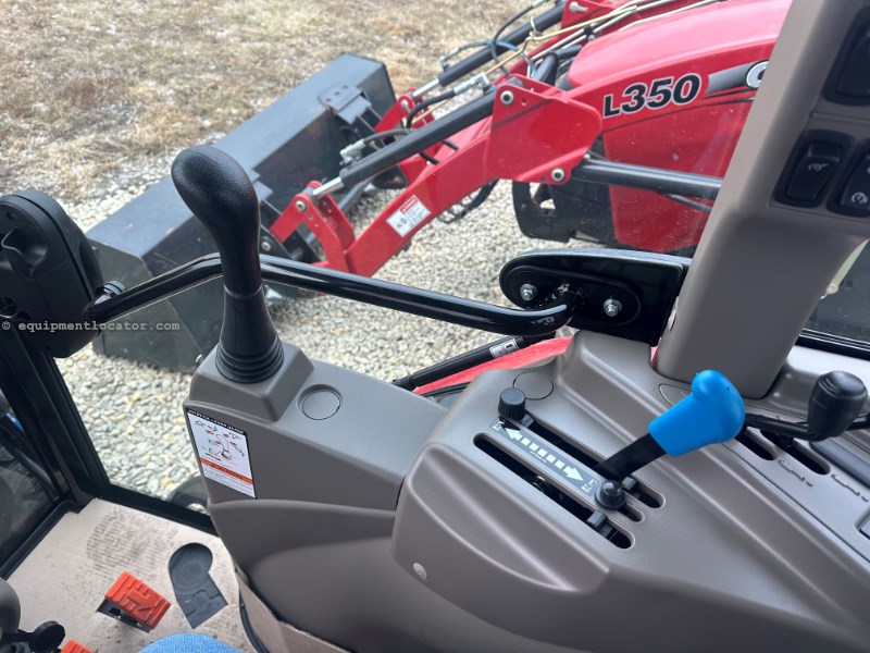 2025 Case IH Farmall 40C Image 10