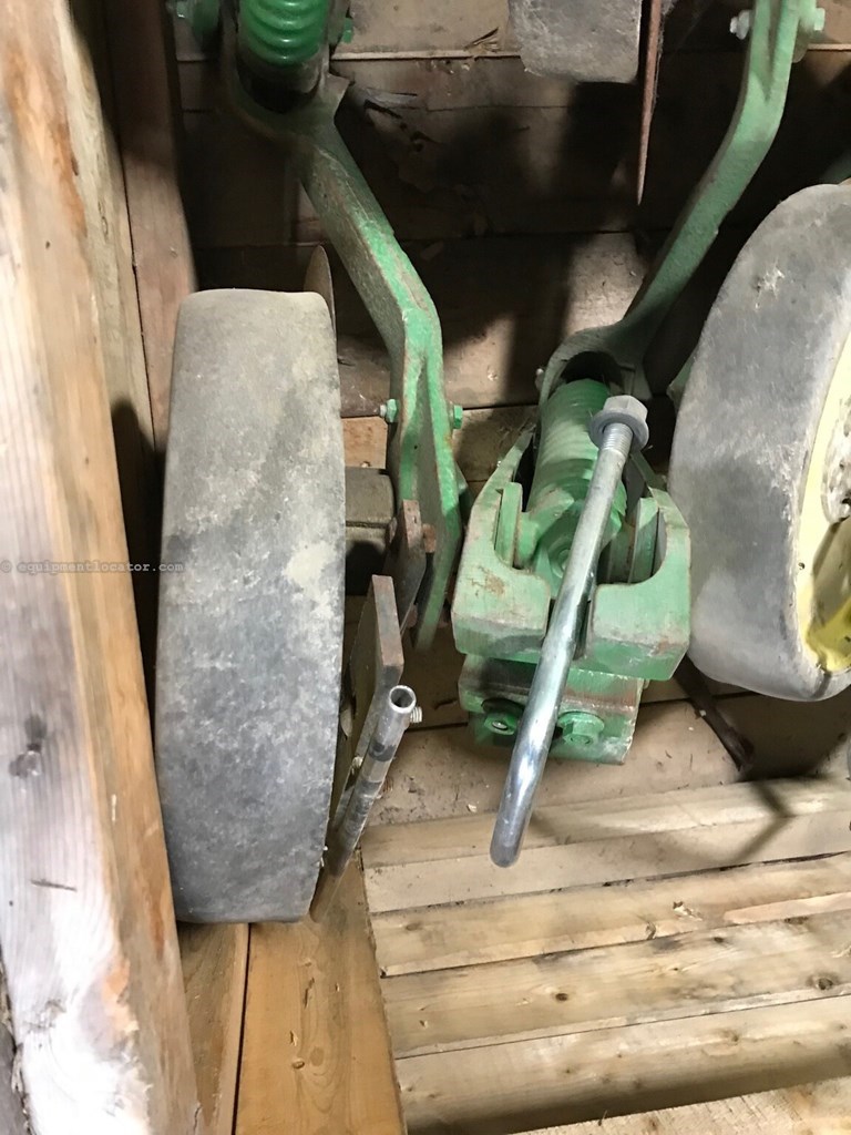 John Deere BA91214 - BA29506 SINGLE DISK LIQUID FERTILIZER OP Image 10