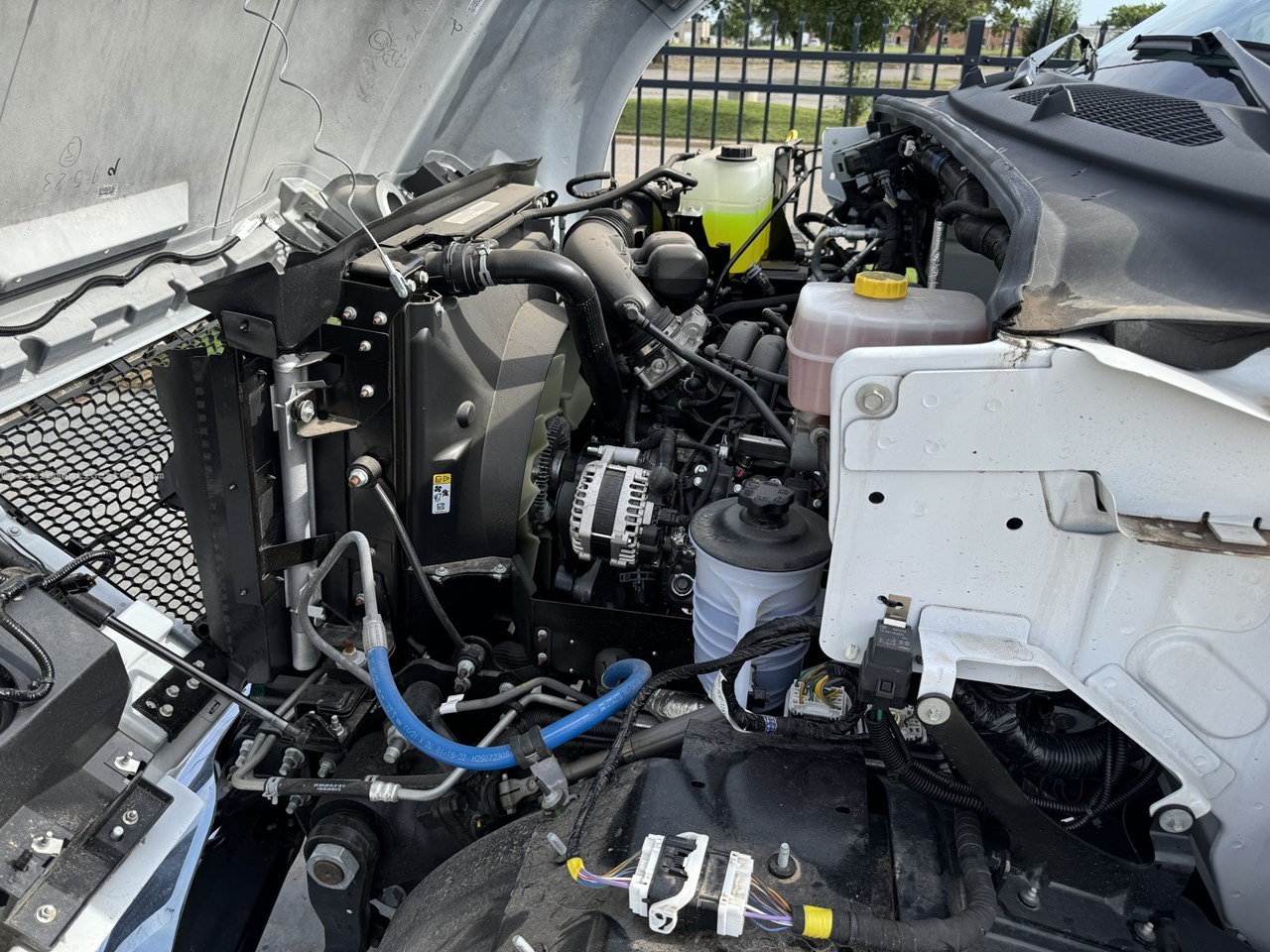 2024 Ford F750 2000 Image 4