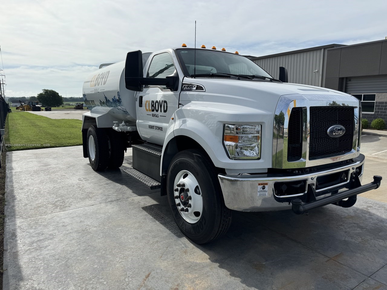 2024 Ford F750 2000 Image 6