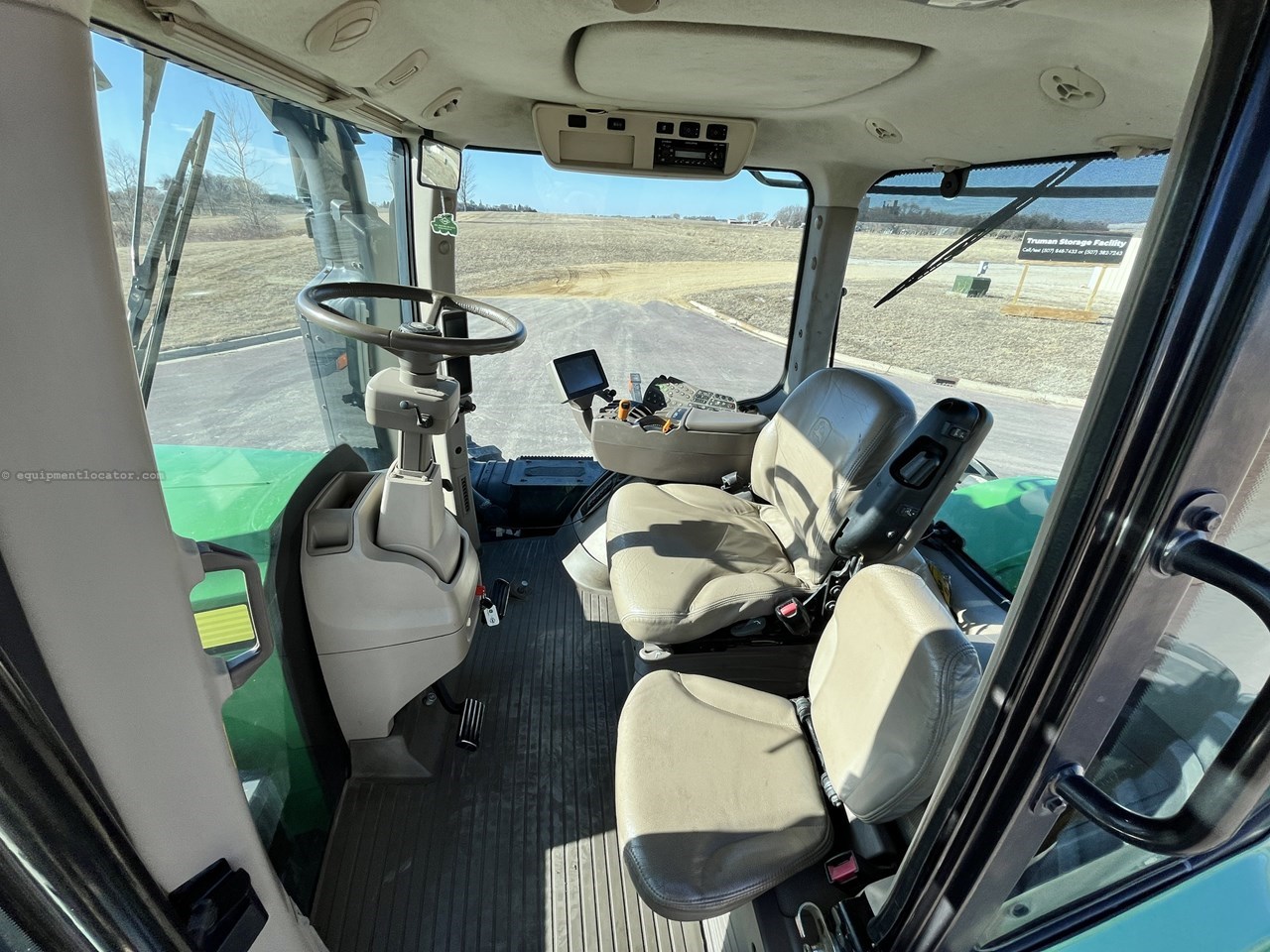 2012 John Deere 9560R Image 10