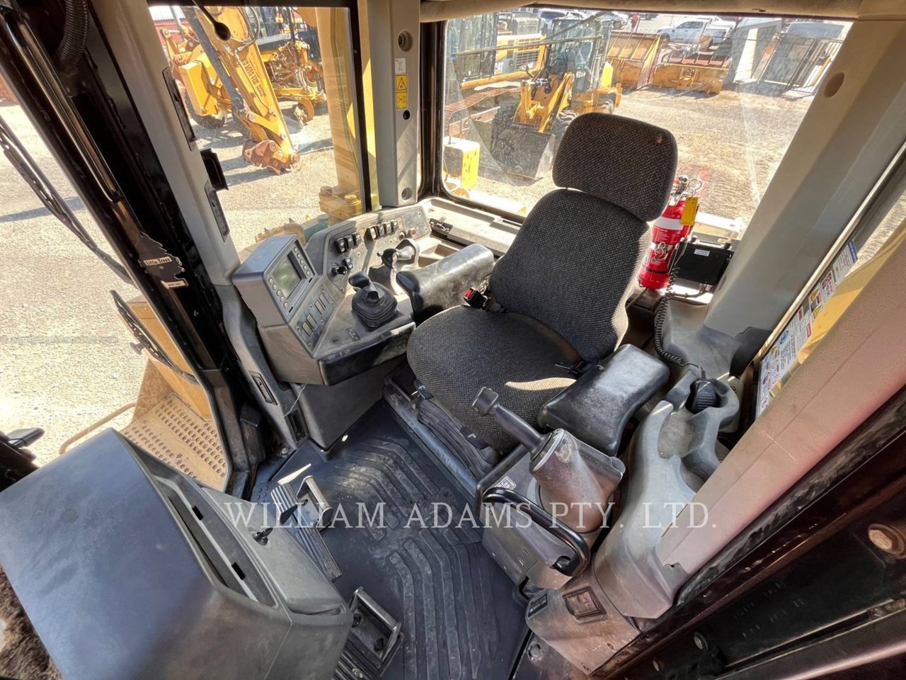 2012 Caterpillar D8T Image 10