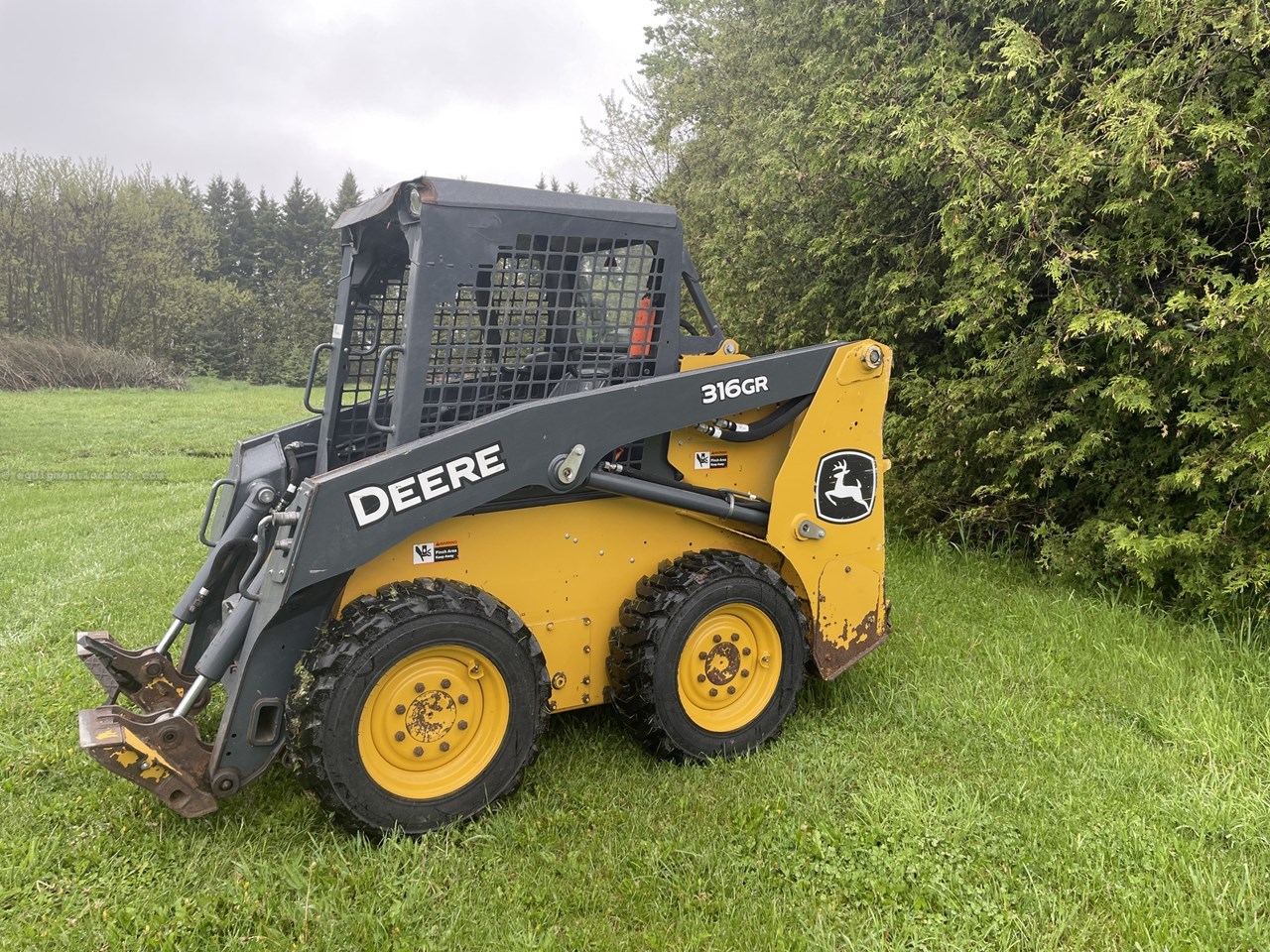 2021 John Deere 316GR Image 2