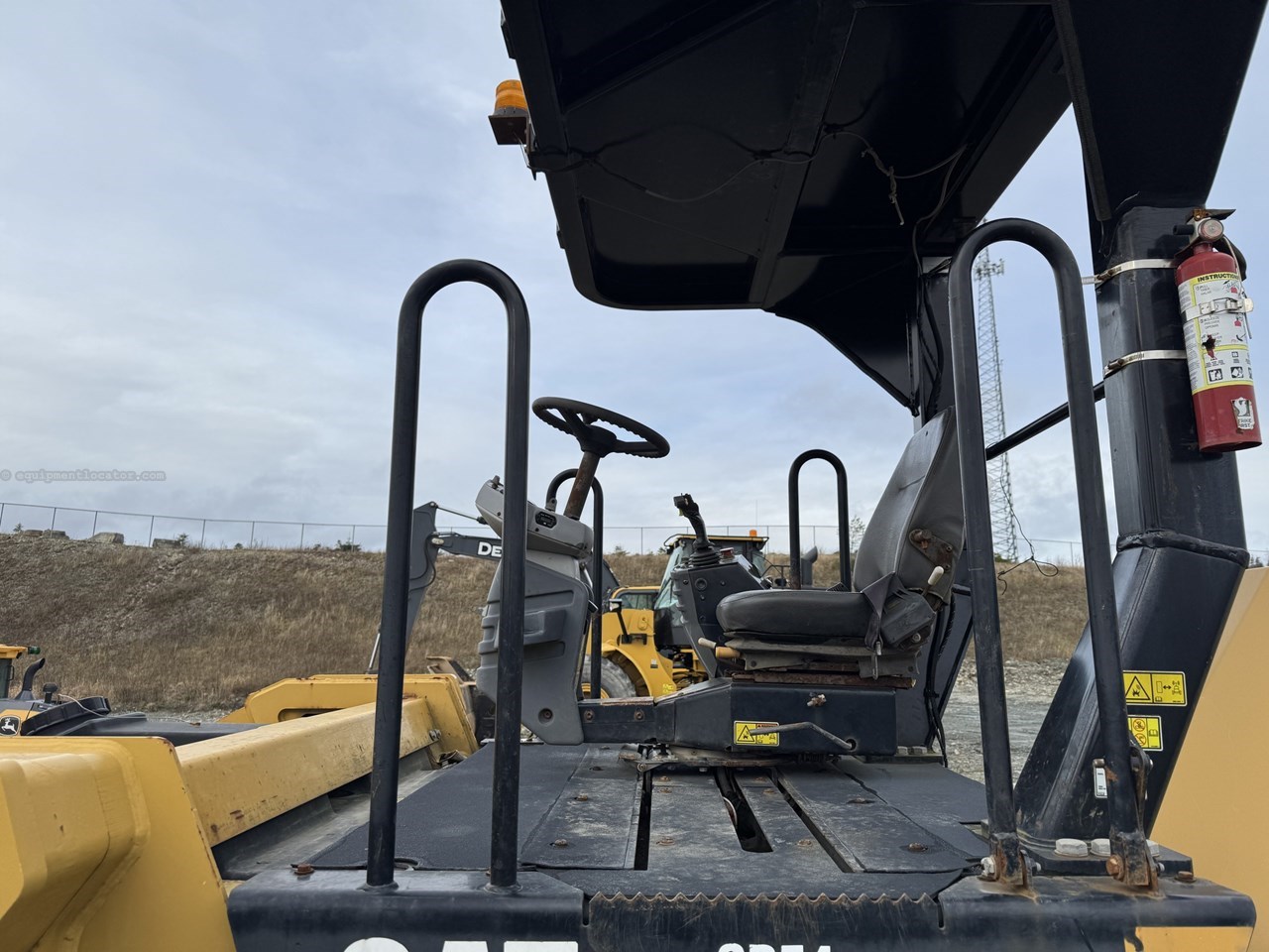 2012 Caterpillar CB54 Image 8