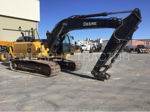 2022 John Deere 210G LC Image 7