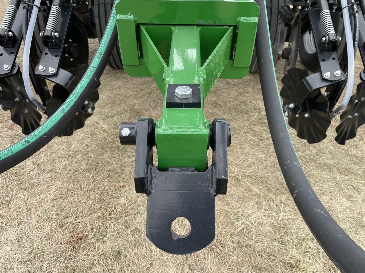 2024 Unverferth 2500 17R30 Image 19