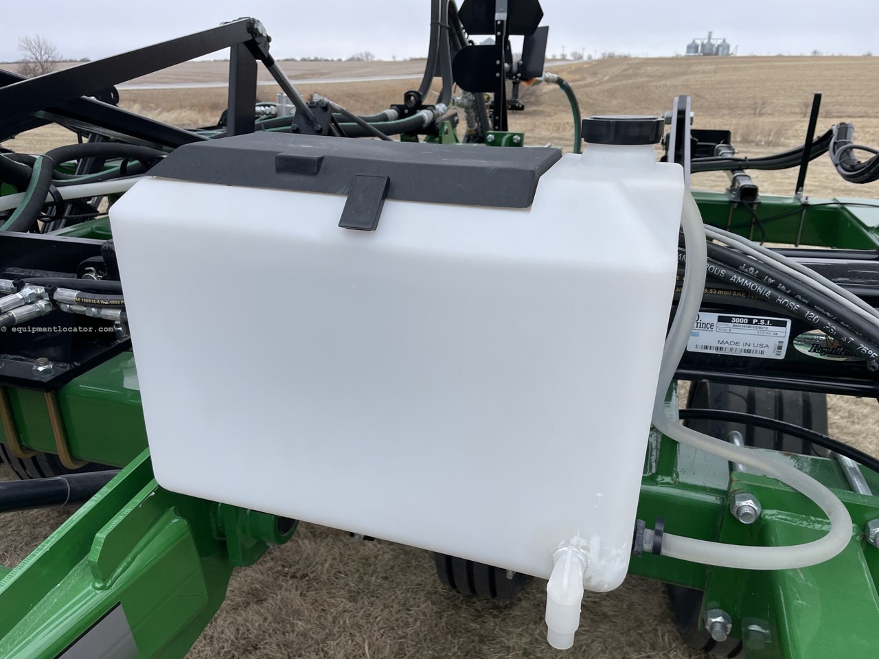 2024 Unverferth 2500 17R30 Image 22