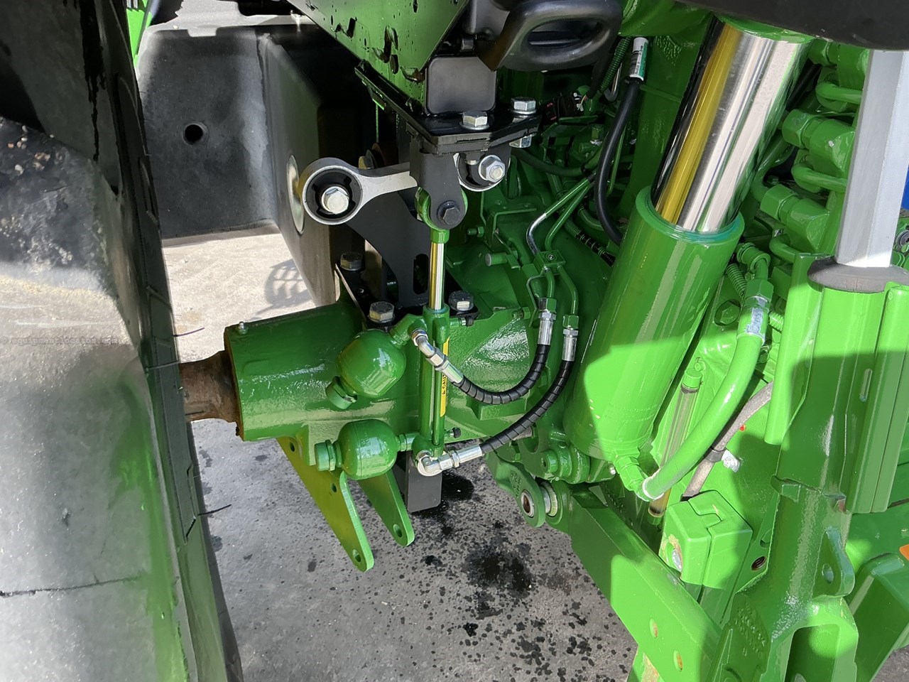 2023 John Deere 6R 140 Image 17