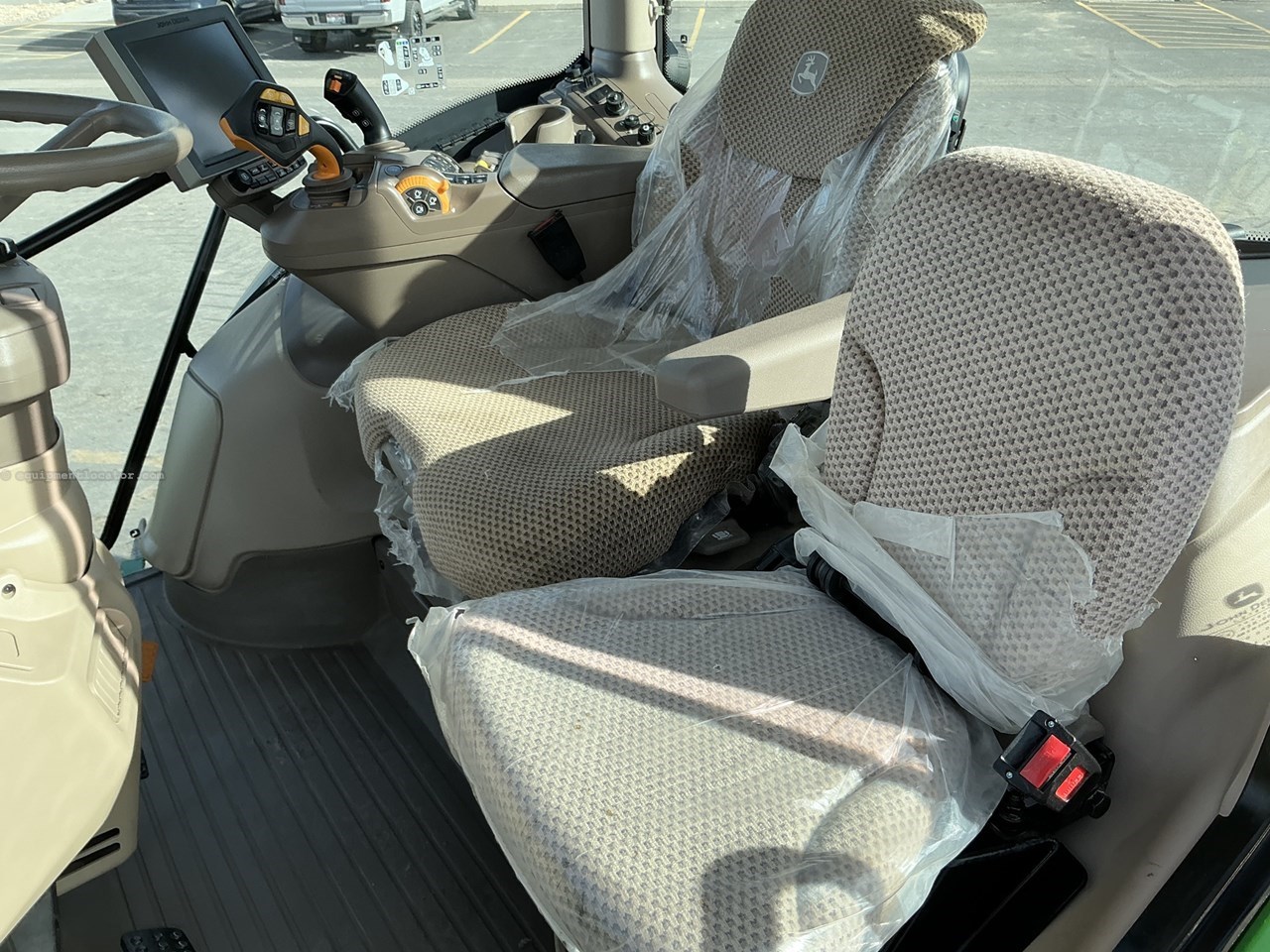 2023 John Deere 6R 140 Image 21