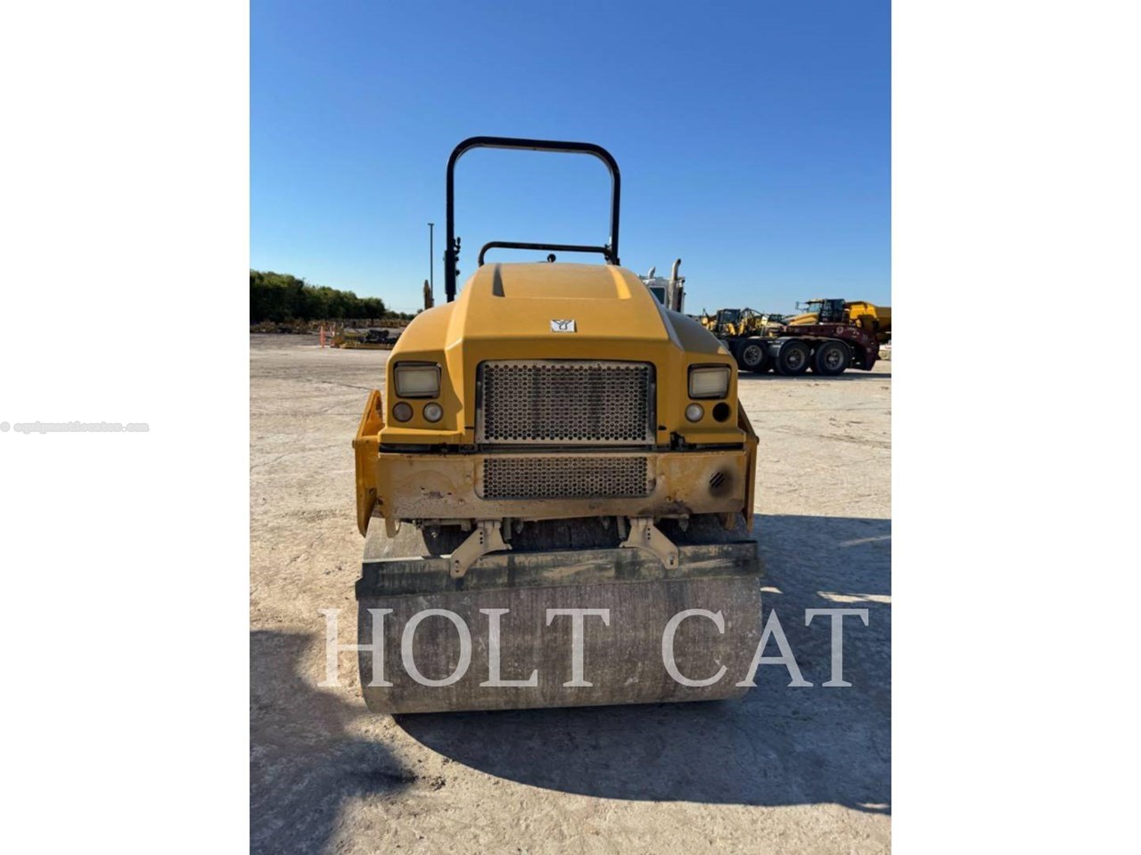 2015 Caterpillar CB34B Image 3