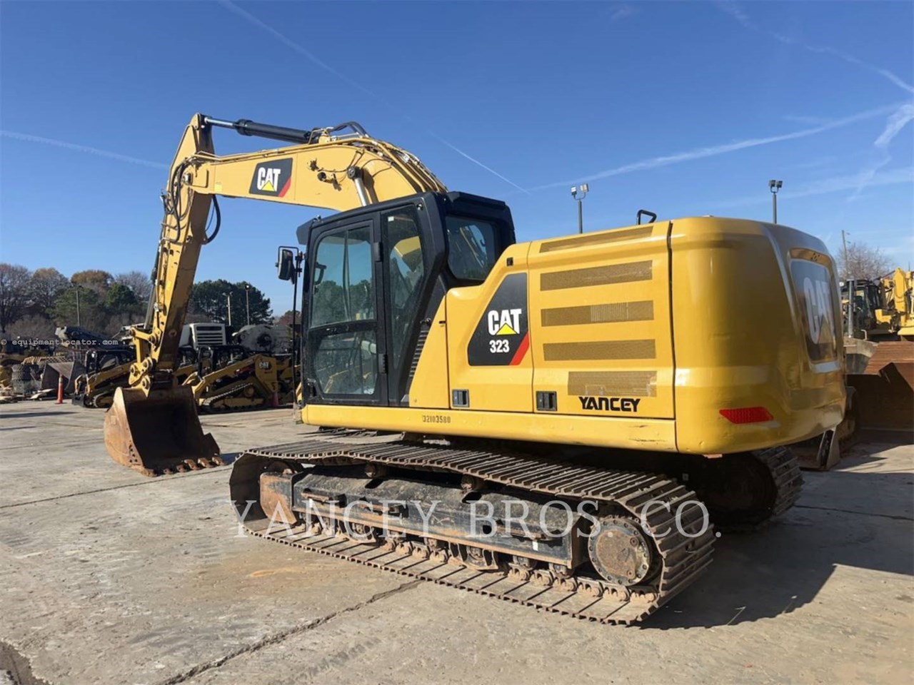 2020 Caterpillar 323 HTH Image 4