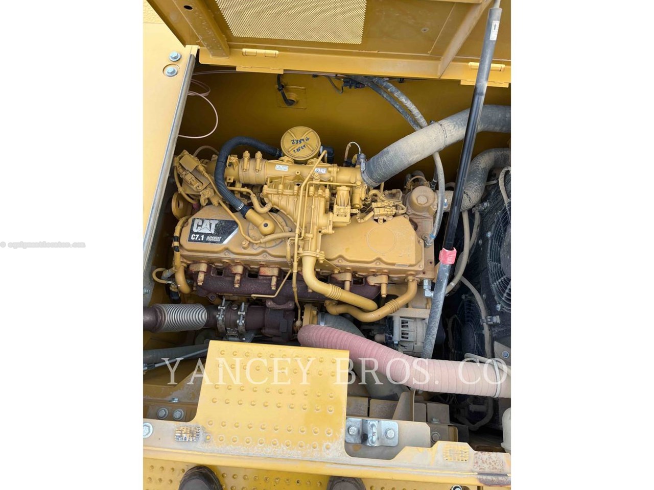 2020 Caterpillar 323 HTH Image 11