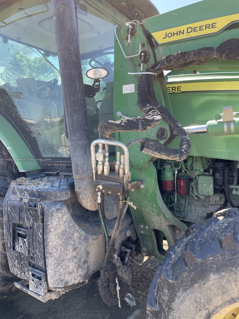 2013 John Deere 7200R Image 10