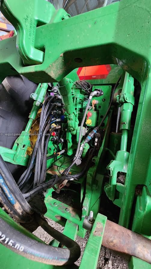 2023 John Deere 8R 340 Image 6