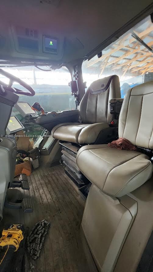 2023 John Deere 8R 340 Image 10