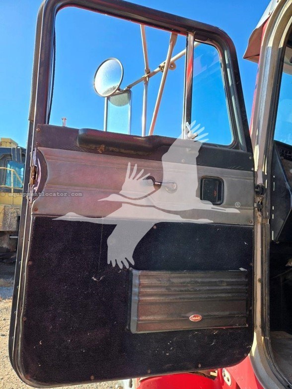 1991 Peterbilt 378 Image 10