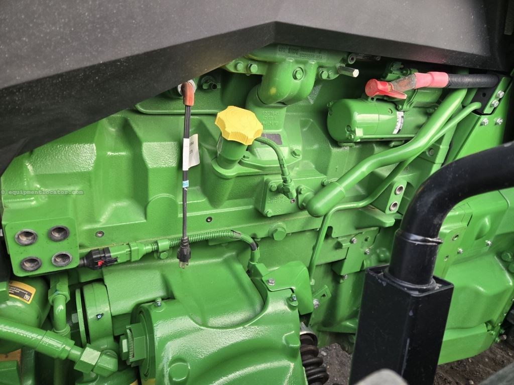 2024 John Deere 8R 370 Image 10