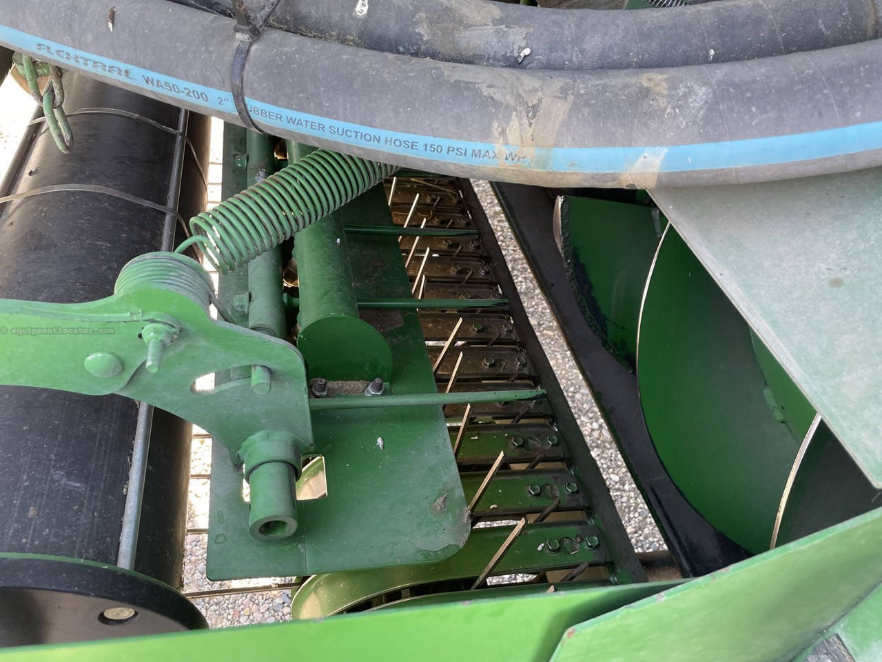 2023 John Deere L341 Image 32