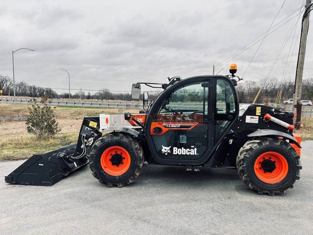 Bobcat TL623 Image 3