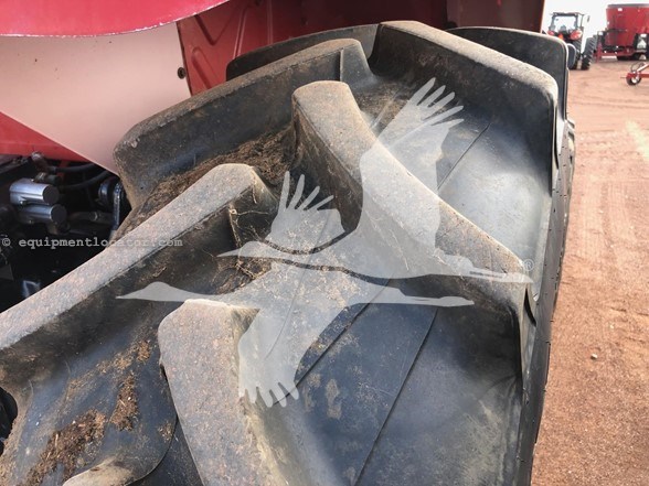 2017 Case IH FARMALL 120A Image 10