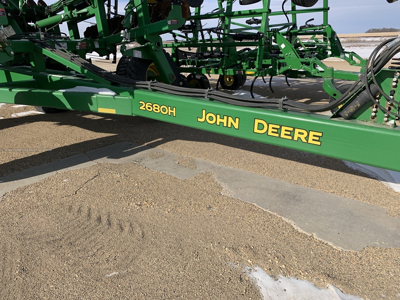 2020 John Deere 2680H Image 10