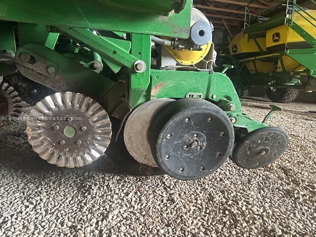 2010 John Deere 1790 Image 10