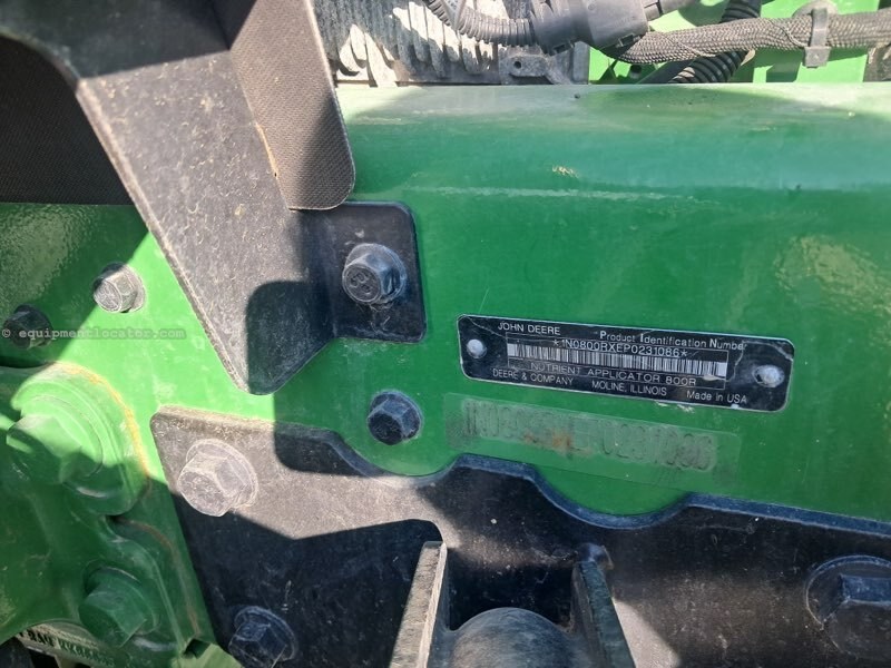 2023 John Deere 800R Image 10