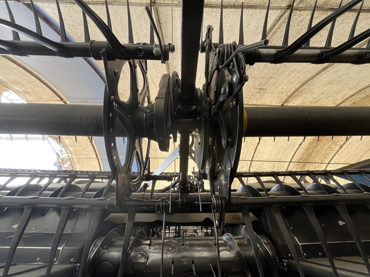 2016 MacDon FD75-35 Image 10