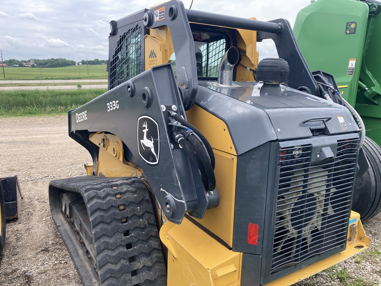 2020 John Deere 333G Image 4