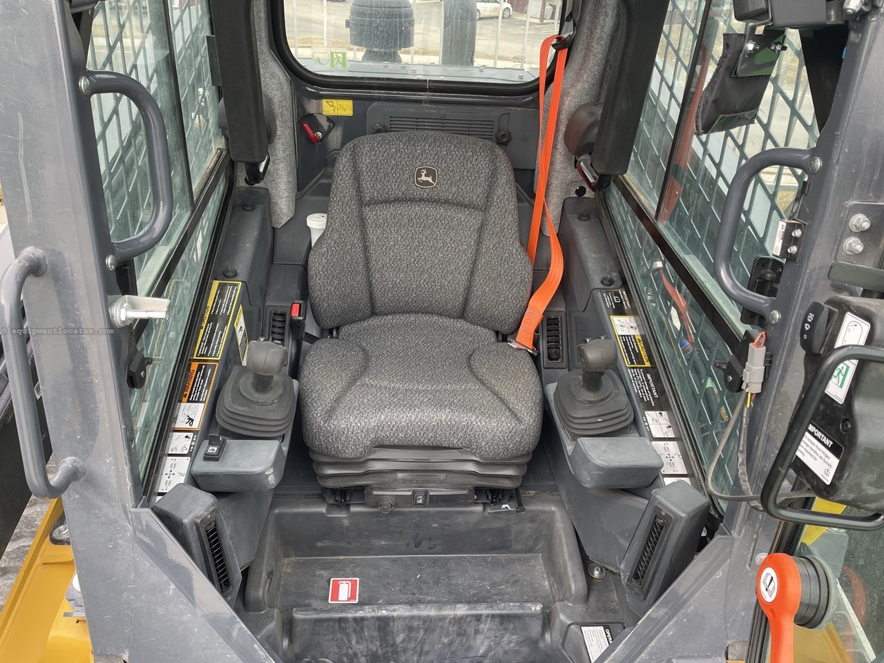 2024 John Deere 331G Image 10