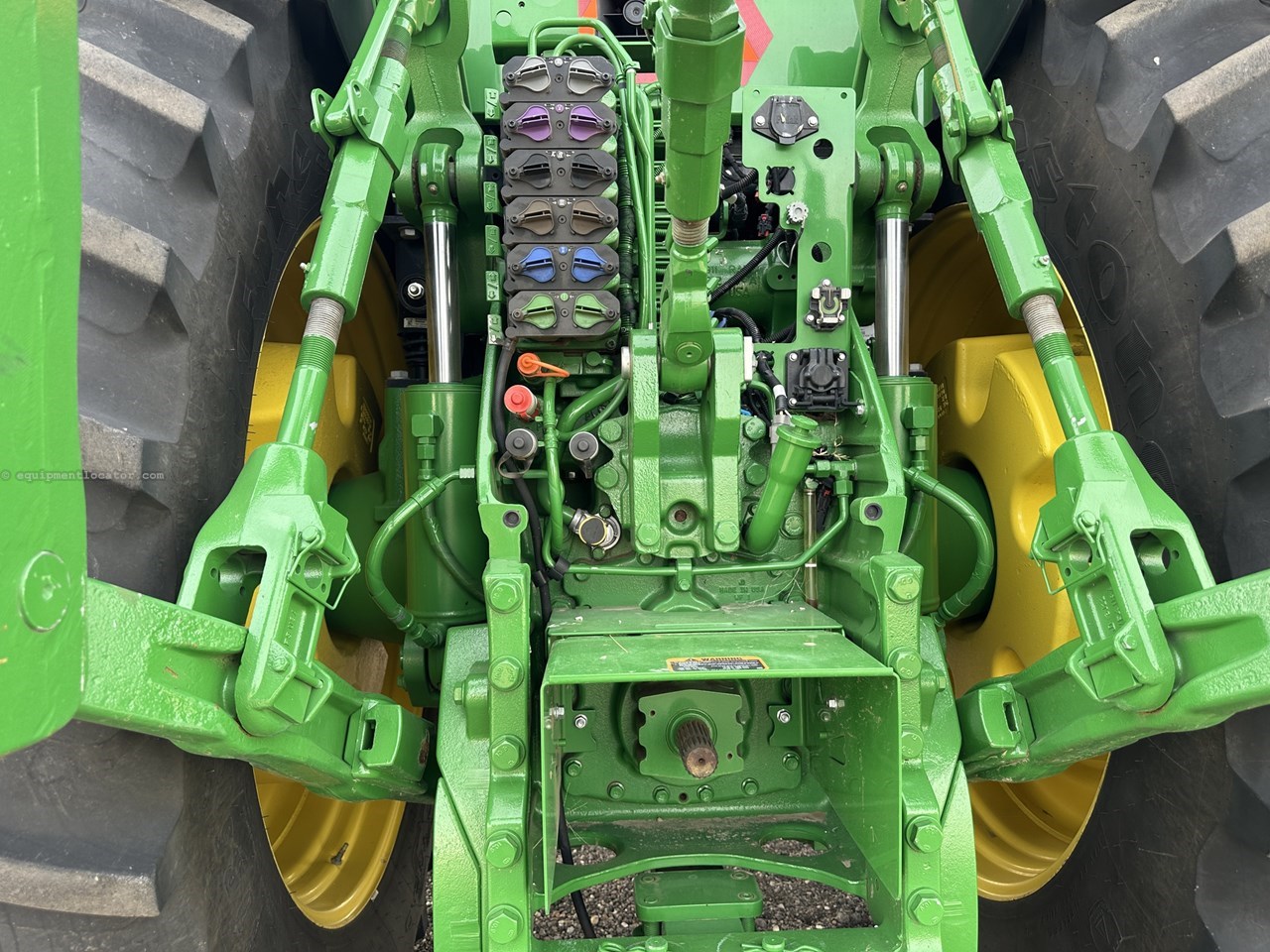 2024 John Deere 8R 370 Image 10