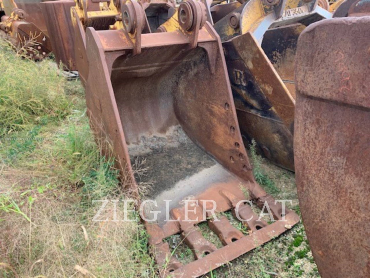 2010 Caterpillar CBLINKAGE42"BUCKET Image 2