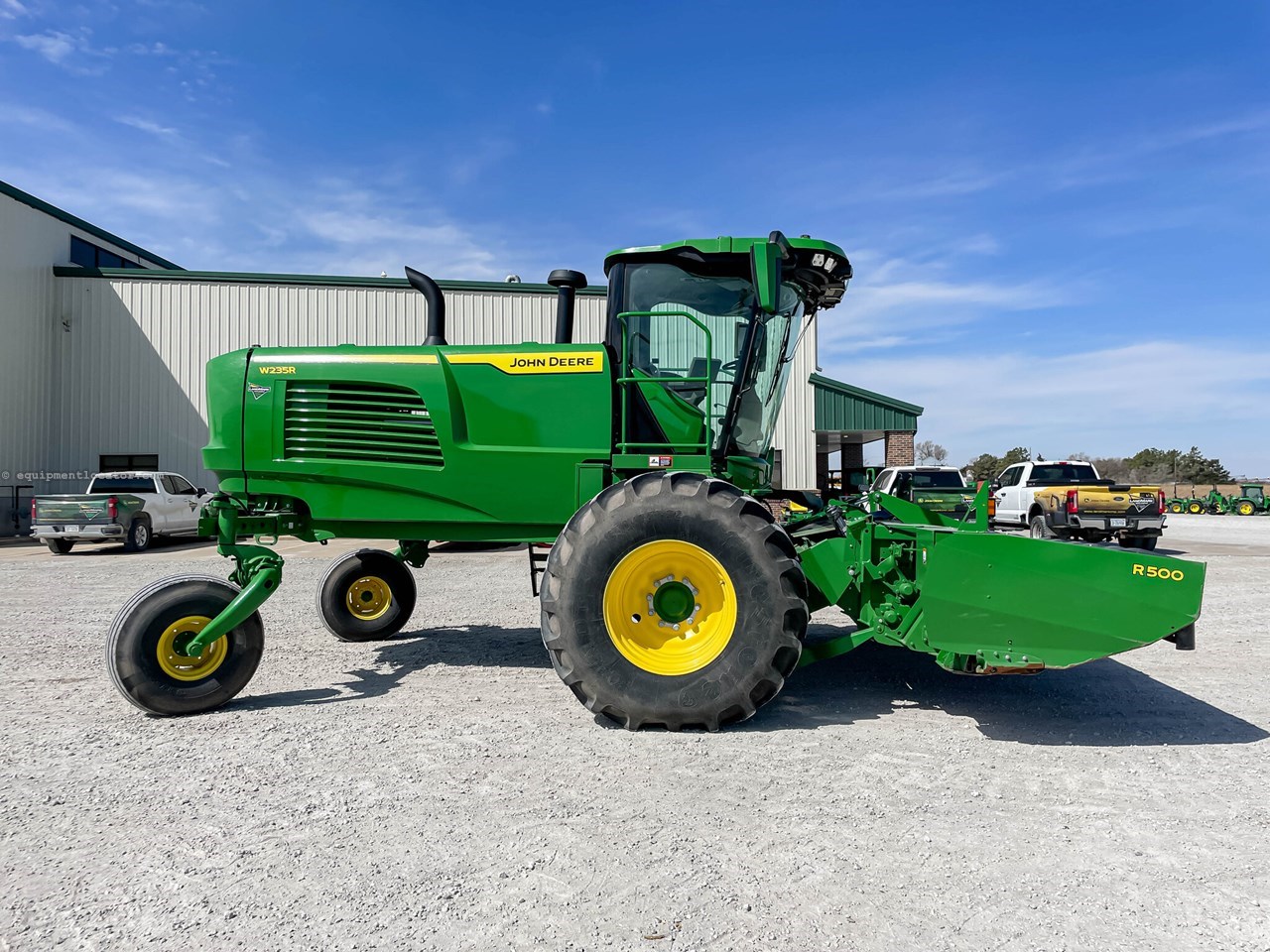 2024 John Deere W235R Image 4