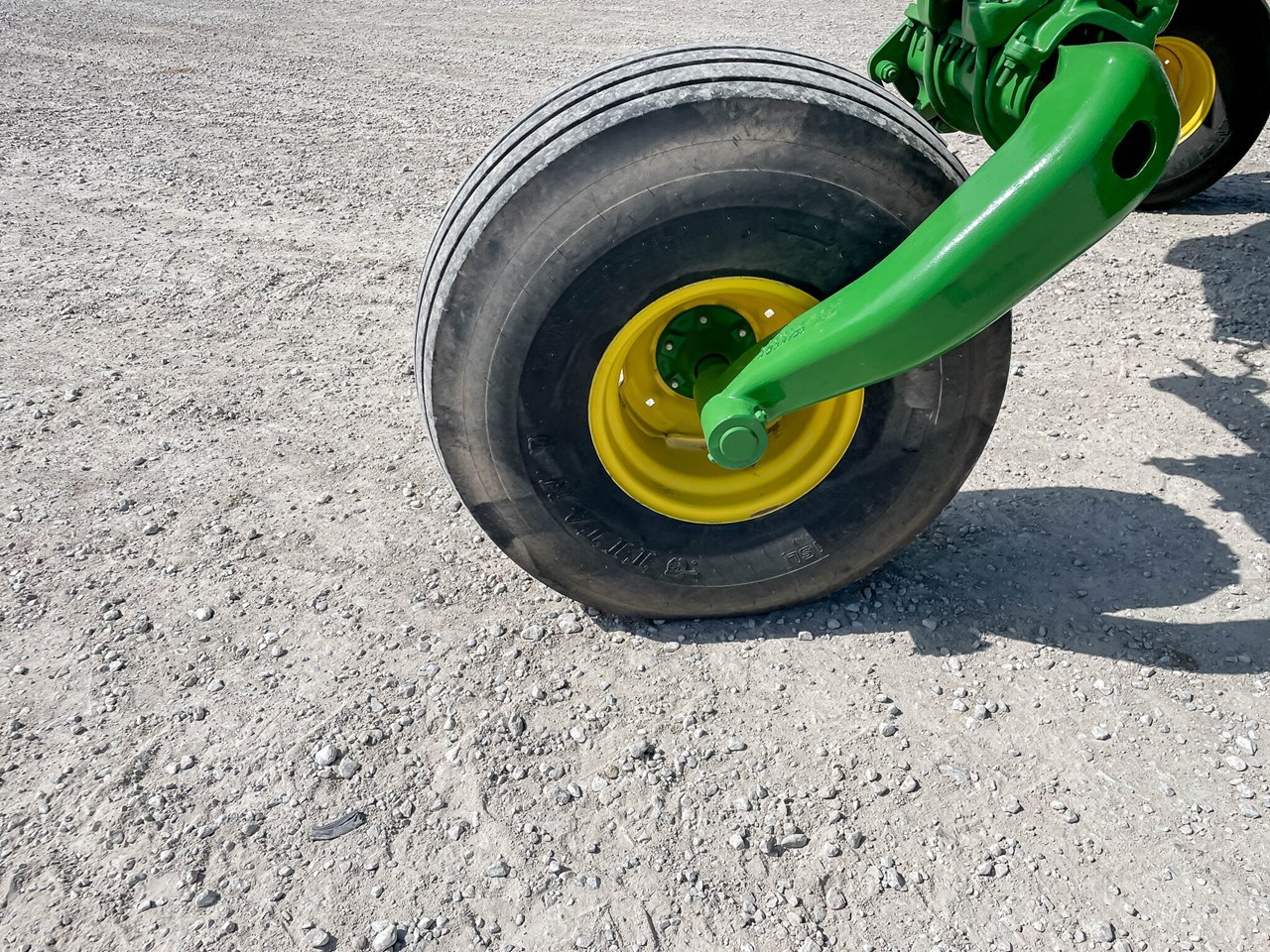 2024 John Deere W235R Image 30