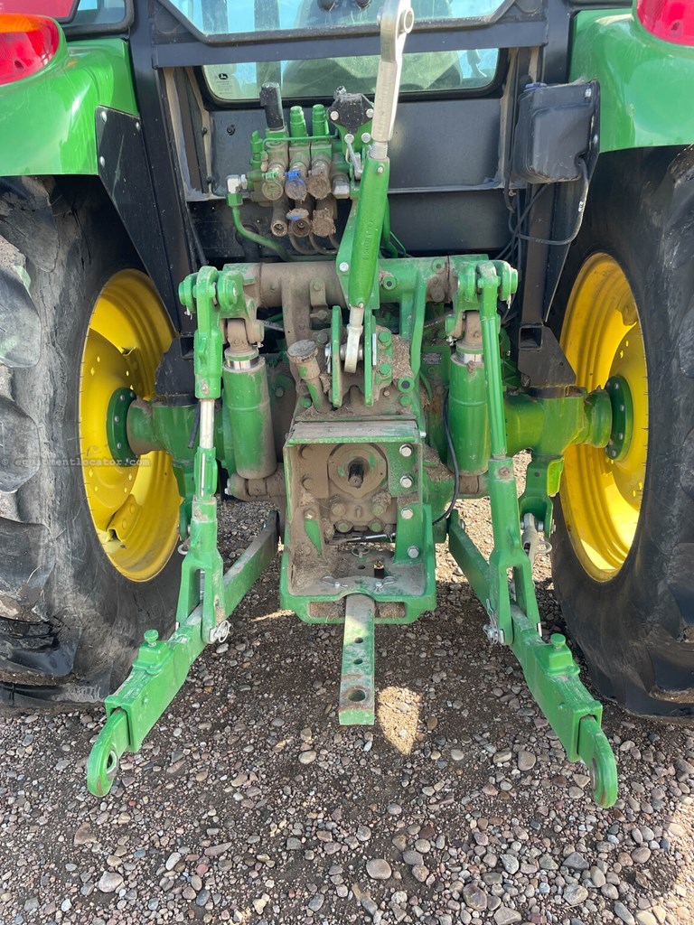 2022 John Deere 5090M Image 11
