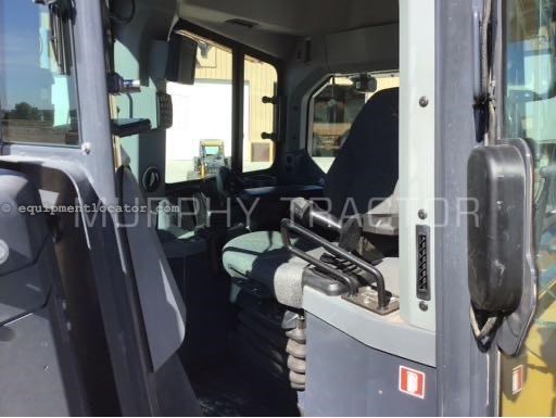 2023 John Deere 850L Image 10