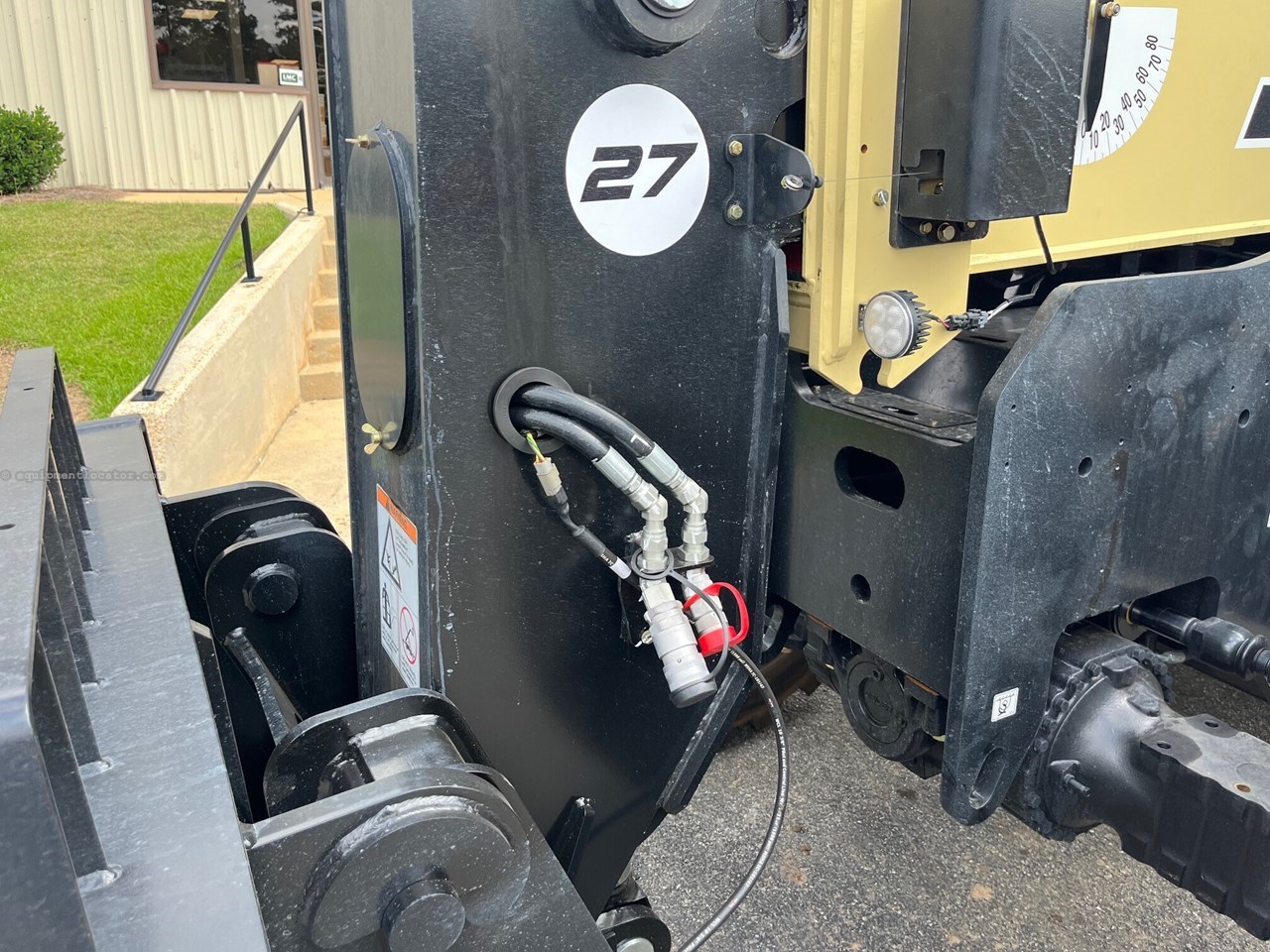 2024 JLG 2733 Image 9