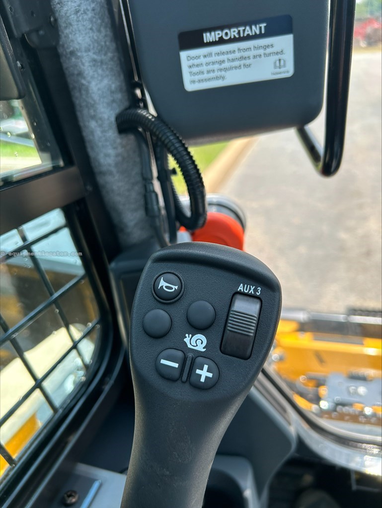 2025 John Deere 335 P Image 4